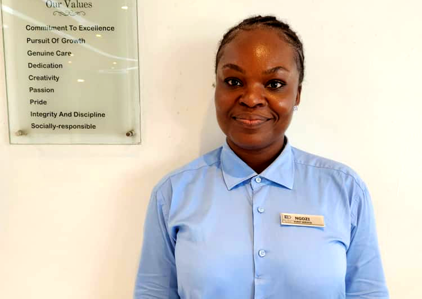 Kekwaaru Ngozi Mary: Honourable Eko Hotel Employee Returns $70,000 Left by Guest in Lagos! - ioiNEWS.org