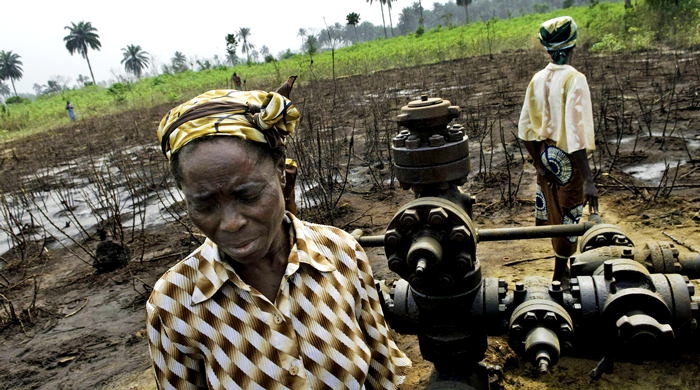 Environmental Destruction of Niger Delta by Foreign Oil Firms, Activist Nnimmo Bassey Raises Alarm over Eco "Time bombs" - ioiNEWS.org