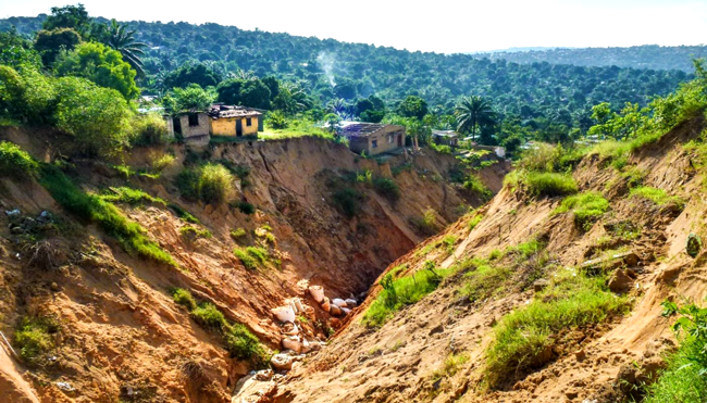 Imo Monarch Calls on Federal Intervention as Gully Erosion Renders Villagers Homeless - ioiNEWS.org