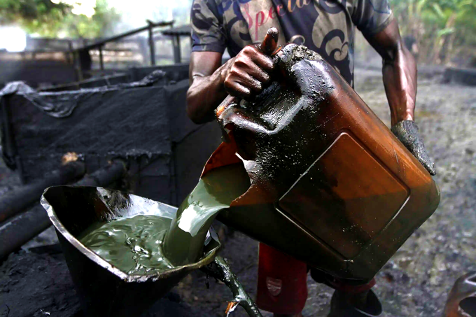 Navy Dismantles Illegal Refineries in Ondo State - ioiNEWS.org