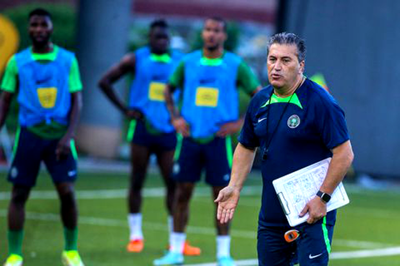 Nigerian Football Federation out to find Coach Peseiro's Replacement - ioiNEWS.org